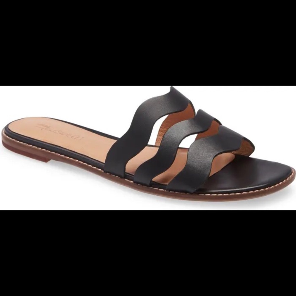 The Wave Slide Sandal
MADEWELL